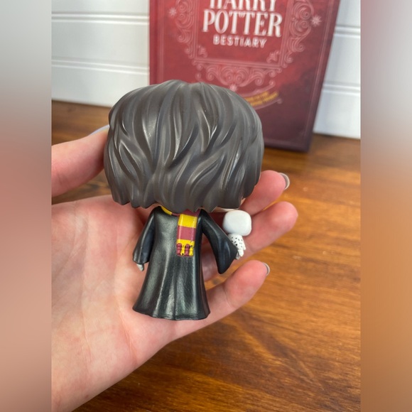 Harry Potter Funko, Broomstick Pen, Bestiary Book, & Figurine Bundke Set of 5 - Picture 9 of 12
